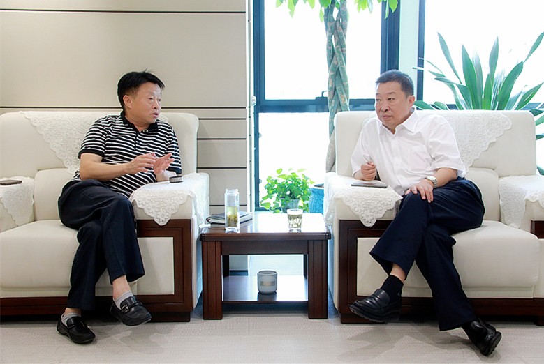 熊良虎会见榆林市委常委、、常务副市长张凯盈