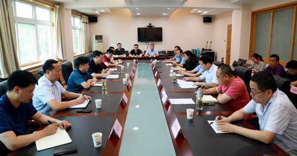 熊良虎拜会渭南市生态情形局党委书记、、局长左俊