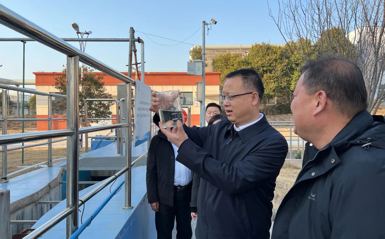 人生就是博集团与大荔县政府座谈交流